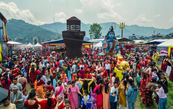 कोटिहोममा निर्मित २१ फिटको शिवलिङ्ग र शिवमूर्तिले भक्तजन आकर्षित